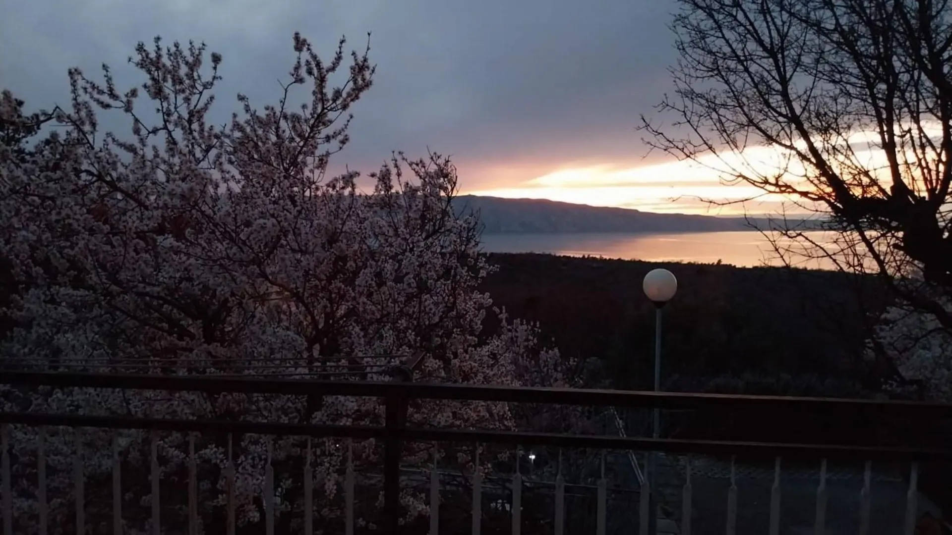 Holiday Home Marina - Two Bedroom Holiday Home With Terrace スタリー・グラード