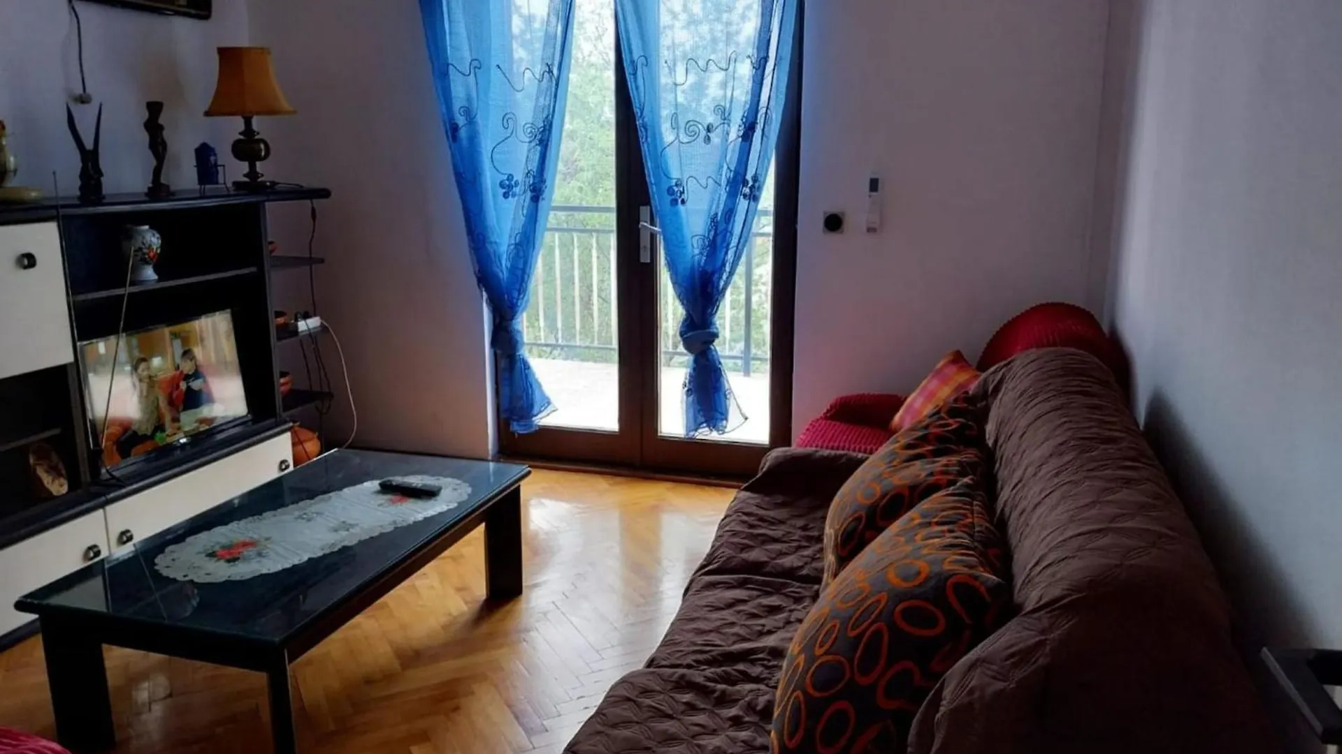 Holiday Home Marina - Two Bedroom Holiday Home With Terrace スタリー・グラード